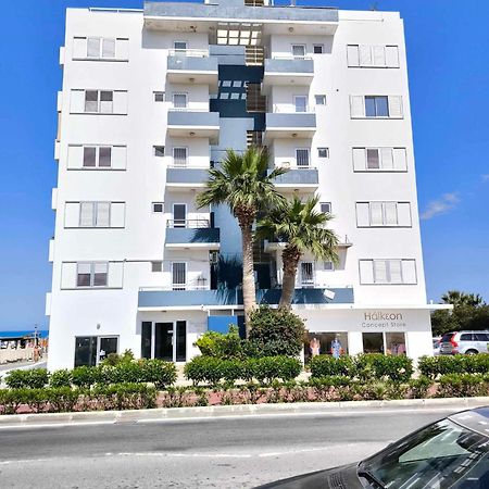 13 Sandy Beach Mackenzie Larnaka Exterior foto